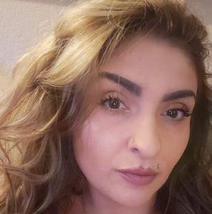 Meet your Posher, Veronica